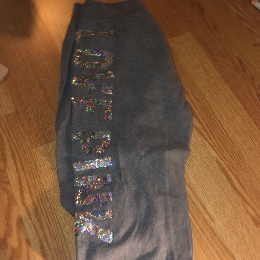 VS PINK GREY SWEATPANTS